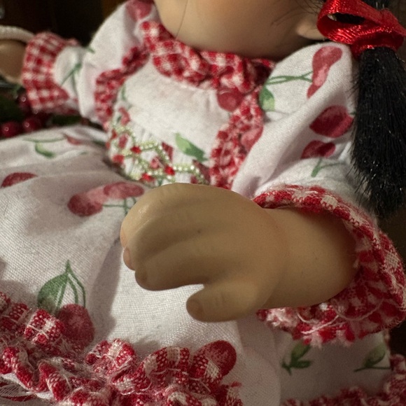 Marie Osmond porcelain doll - Picture 5 of 10